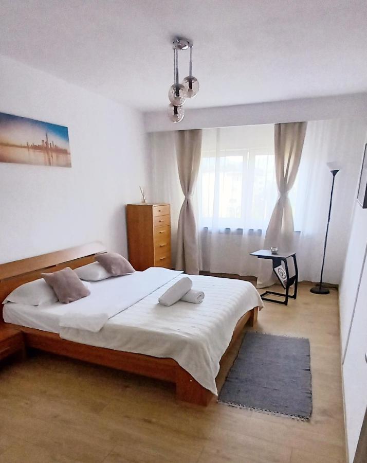 33 Coquette Apartment Baia Mare Exteriör bild